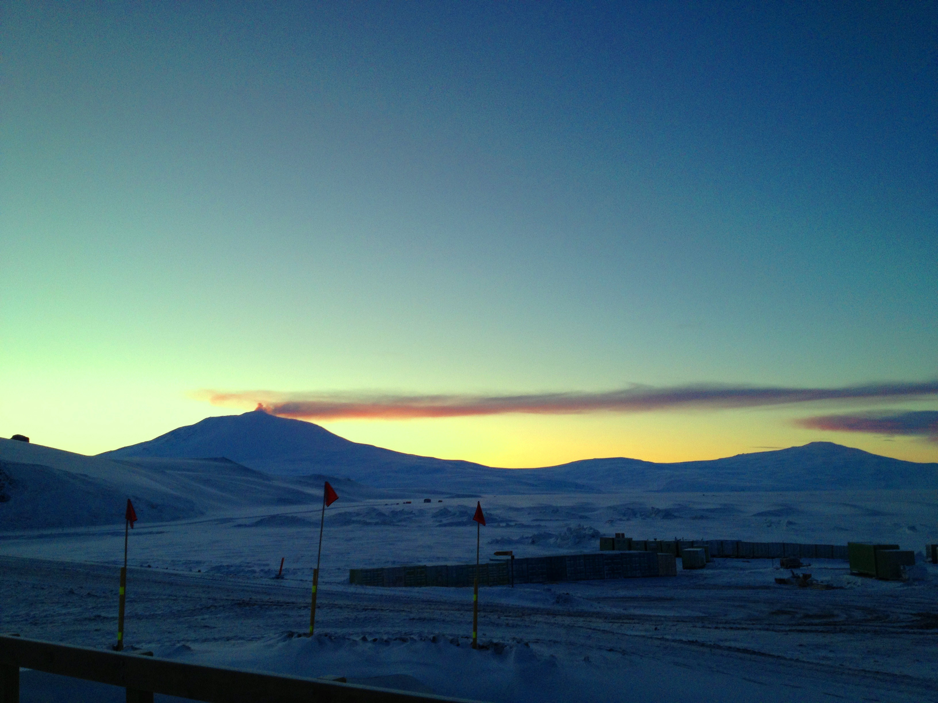 Mt Erebus Smoking