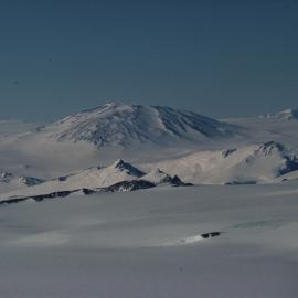 Volcano at head of Aviator Glacier