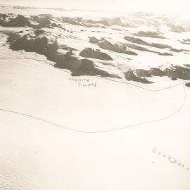 Beardmore Routes- from the gateway onto the glacier