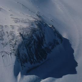 Clinker Bluff, Skelton Glacier