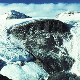 Glaciers above Pearse Valley