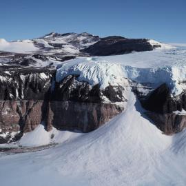 Airdevronsix icefall