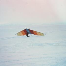 Bob Geddes hang gliding