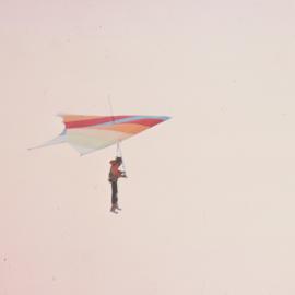 Bob Geddes hang gliding