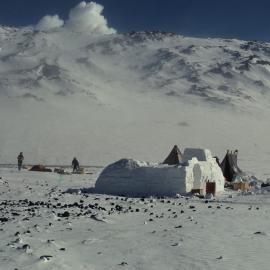 Fang Glacier camp & Mount Erebus 