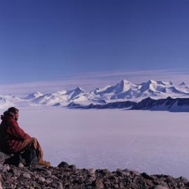 Mt Goodale, Mt Armstrong, Goodale Glacier. Pass leads south to Cappellari Glacier