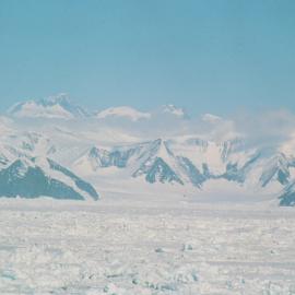Mount Minto from Robertson Bay