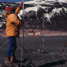 Attaching Sample Tube