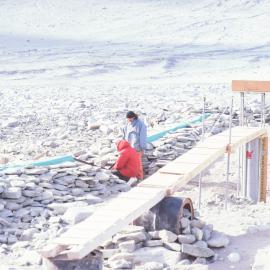 Peter Mason and Bob Hutt Discuss Weir