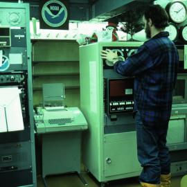 Lloyd Anderson in Met Lab