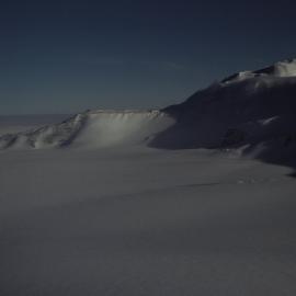 Mount Glossopteris and Discovery Ridge from East Schulthess Buttress