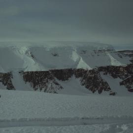 Outcrops between Darling Ridge & Schulthess Buttresses 