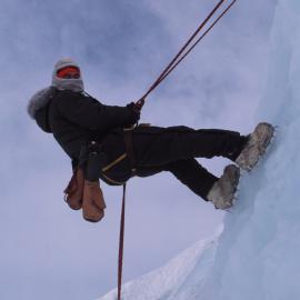 Abseiling - good position 