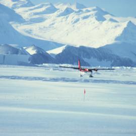 USARP Twin Otter at Hallett
