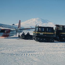 NZAM Plane & NZAP Hagglunds 