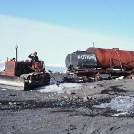 D4 & Octagos with 2000 gallon tank. Hallett