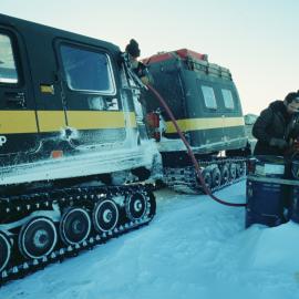 Refuelling Hȁgglunds at Scott Base