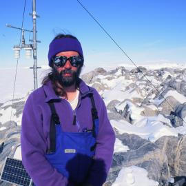 ITN Media Visit: Burkhard Schroeter (K024) Granite Harbour