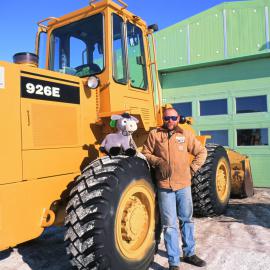 Fred Parsons, Scott Base Mechanic 98-99 Season, with a stuffed sheep