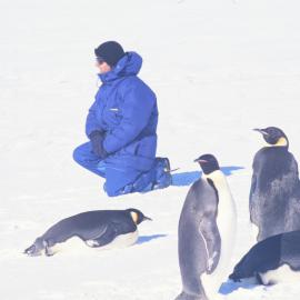 Garry Moore party on ice: Moore with Emperor penguins