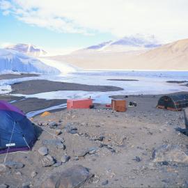 Lake Hoare Camp, Media Visit- The Dominion