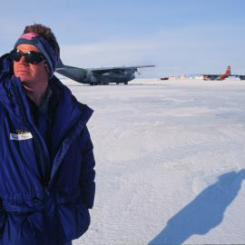 Colin Fox (K131) on the ice runway