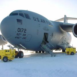 Refuelling plane on the Ice before flying back to New Zealand