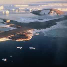 Runway at Dumont D'Urville Station