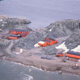 General San Martin Station