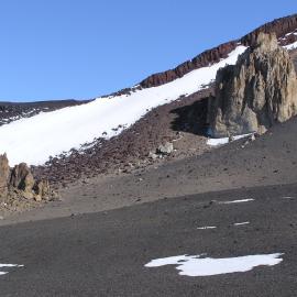 Eroded remnants of trachyte volcanic pipes, Riviera Ridge, Mt Morning