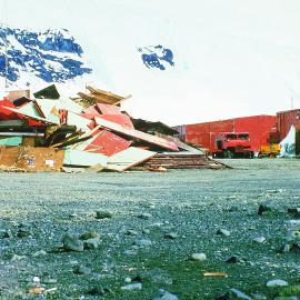 Rubbish, power house and garage, 1984