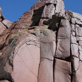 Dolerite wall, Kennar Valley