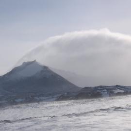 Wind shaped cloud on top of Mount Brooke