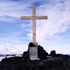The cross on the small hill next to Scott's Hut at Cape Evans