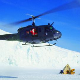 RNZAF helo delivering Christmas cheer to scientists in the field