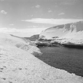 Entrance at Lewis Island