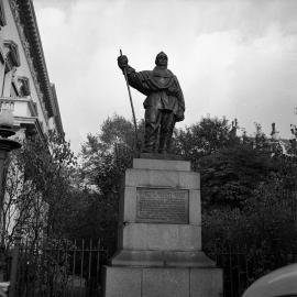 Memorial to Scott (London)