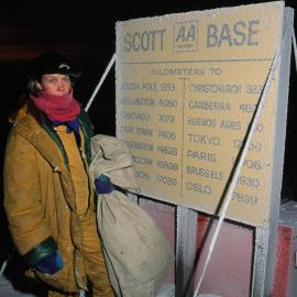 Tuppence Loe with Mailbag