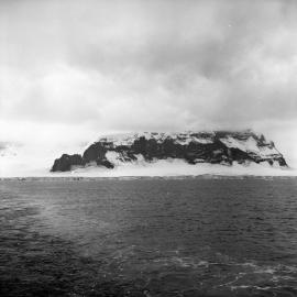 Balleny Islands: Sturge Island 