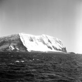 Balleny Islands: Sturge Island