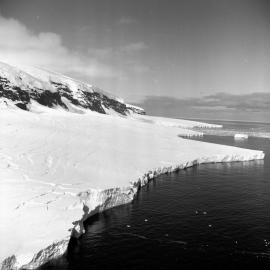 Balleny Islands: Sturge Island 