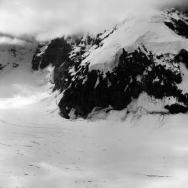 Balleny Islands: Sturge Island 