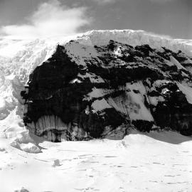 Balleny Islands: Sturge Island 