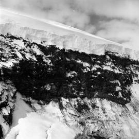 Balleny Islands: Sturge Island 