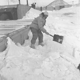 Moving snow 