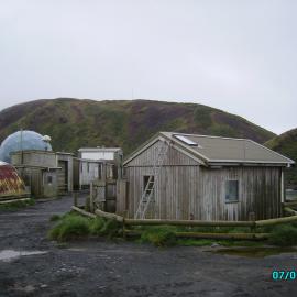 Macquarie Island Trace gas observation hut