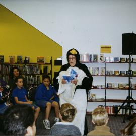 Margaret Mahy reading her new book "The Riddle of the Frozen Phantom"