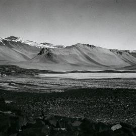 Vanda Station in the Upper Wright Valley- Dais in background