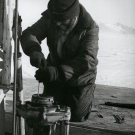 Fixing equipment