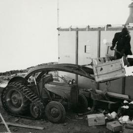 Loading mess hut snow melter